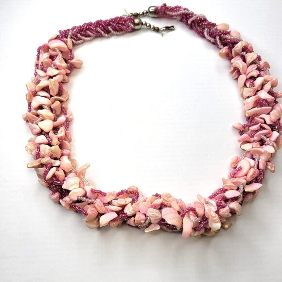 Chunky Pink Shell Necklace ,Chips and Pink Beads Bib Necklace - Picture 2 of 12